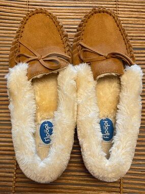 Floppi Women's Chestnut Suede Moccasin Slippers with Cream Plush Lining CozyChic